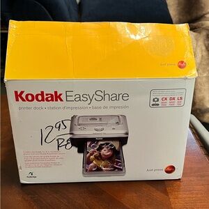 Kodak EasyShare Printer Dock in White and Yellow